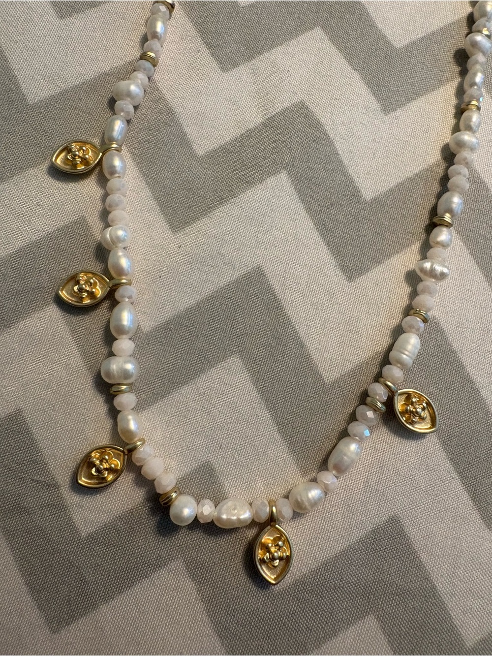 Pearl Necklace - Picture 2 of 3